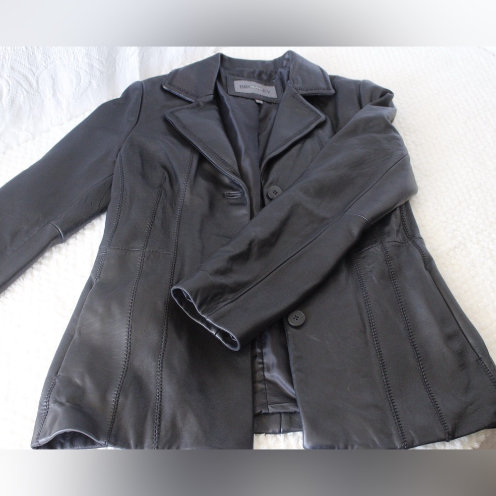 ✨ Vintage Y2K Bromley Leather Blazer ✨